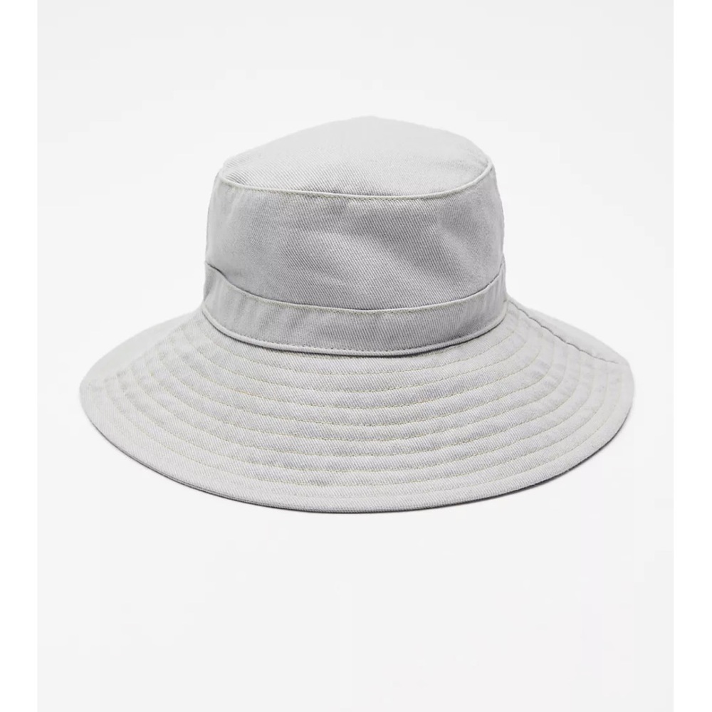 UO BUCKET HAR